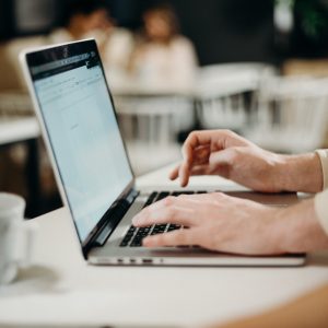 Administración y auditoría de los servicios de mensajería electrónica